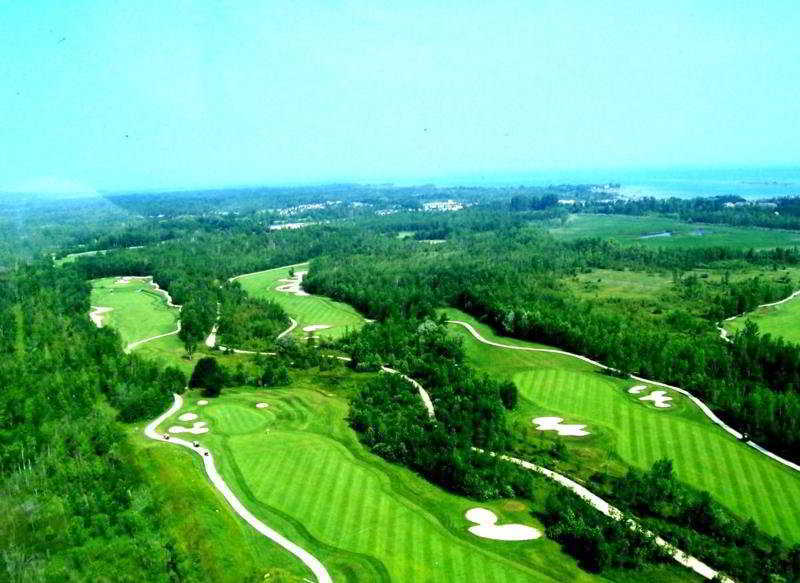 Living Stone Golf 3*